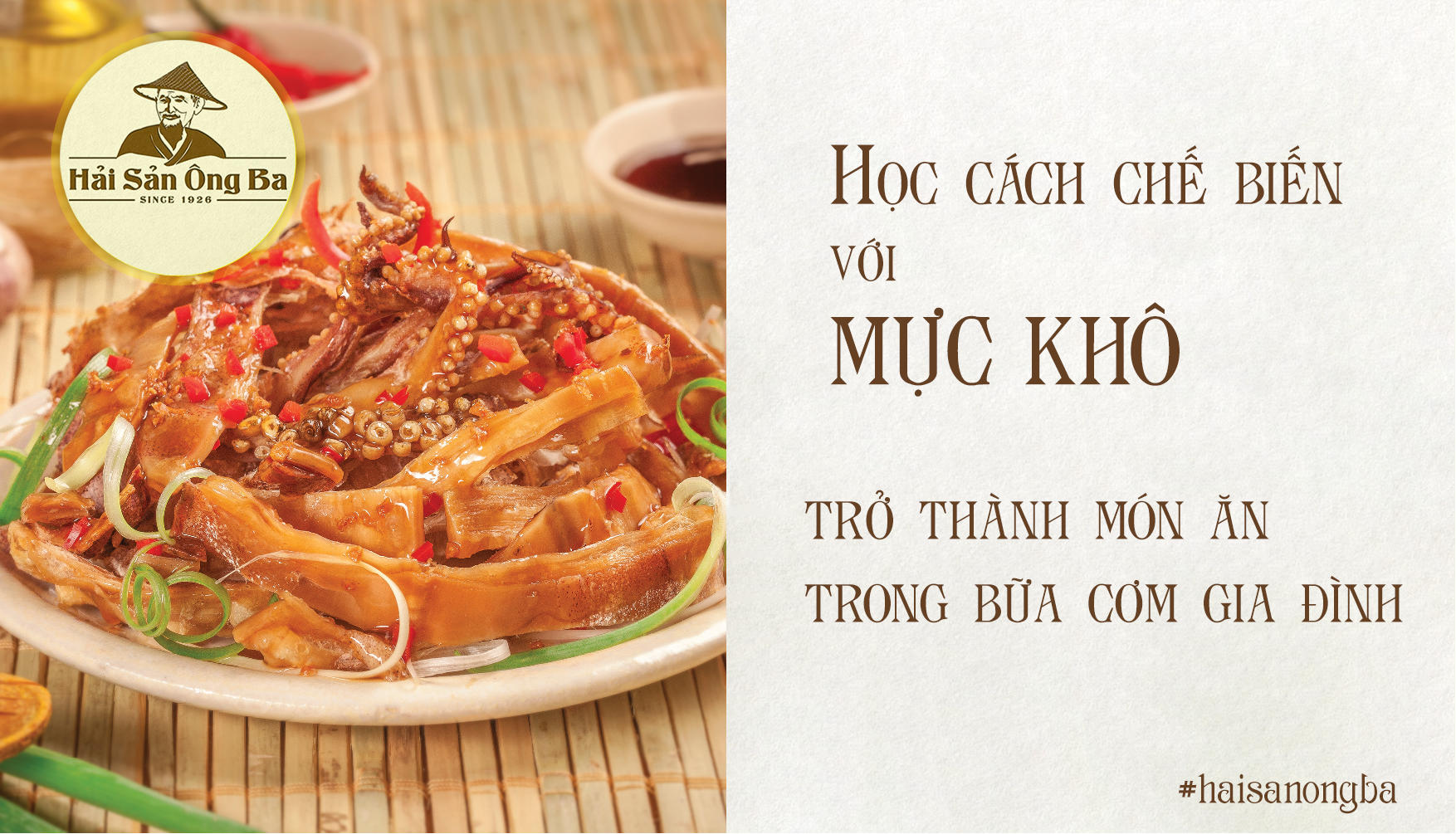 mực xào, cái đĩa, bát nước chấm, quả ớt