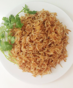 đĩa tép khô trên mặt bàn