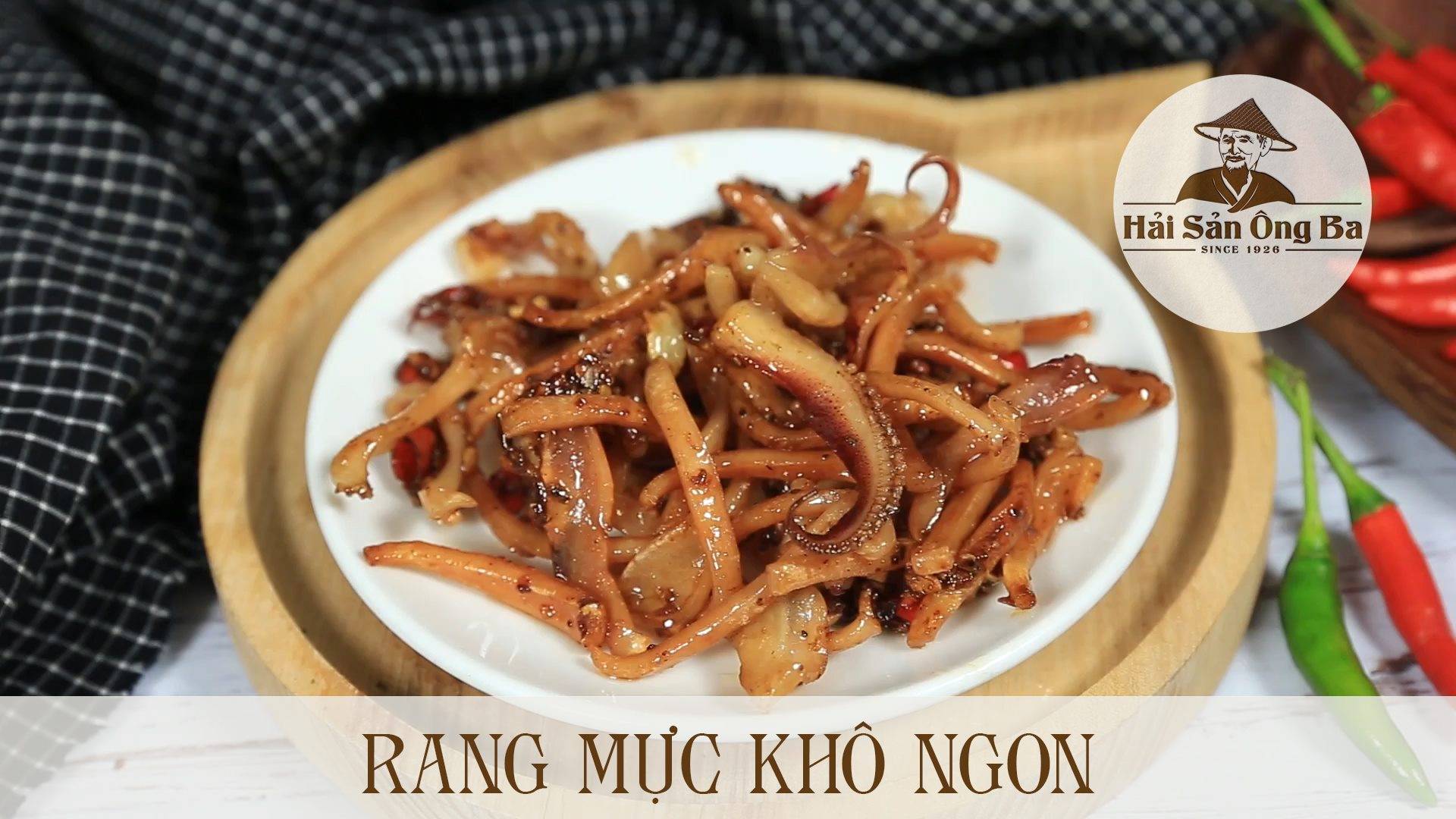 đĩa mực khô rang, món ăn, quả ới, hành ,tỏi